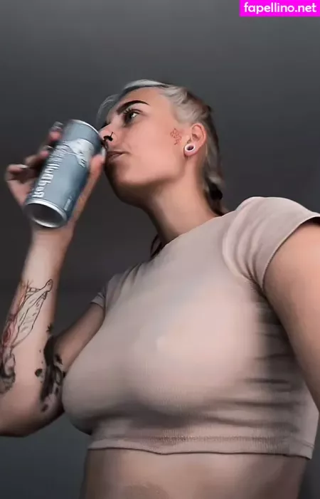 Dina OnlyFans Thumbnail #eMtBCc7ksD