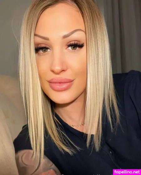 Dinadelaprost OnlyFans Thumbnail #zSwei5yiRt