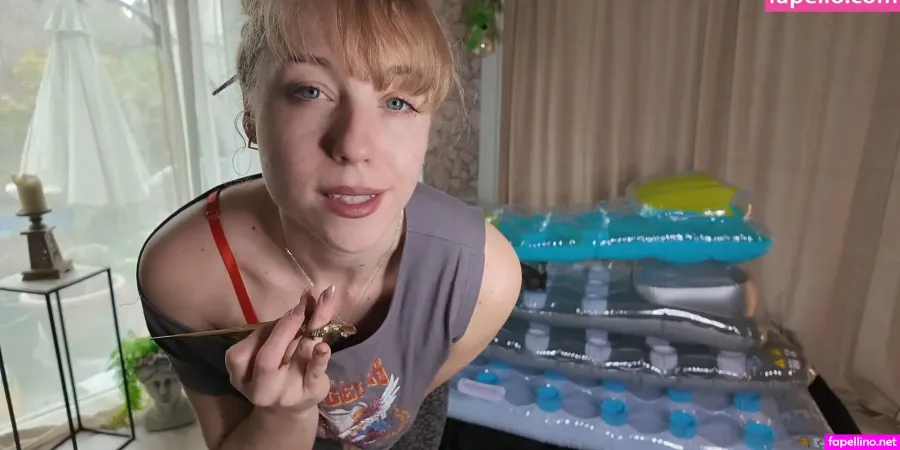 Dinadelooner OnlyFans Thumbnail #fYAGrsdVu9