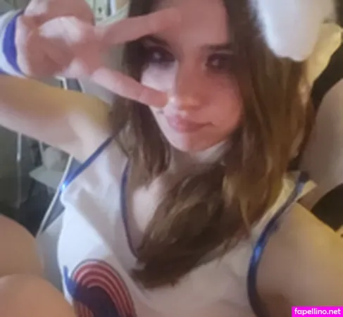 Dinawannabeee Main Profile Photo