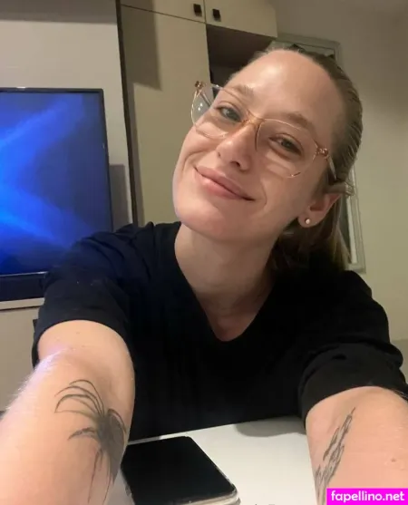 Dinawzb OnlyFans Thumbnail #4KX4GUCC4B