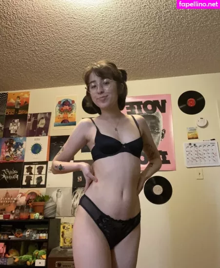 Dinkhoe OnlyFans Thumbnail #9MD6KAX8br