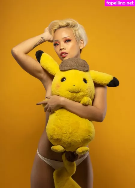 Dinnygrayson OnlyFans Thumbnail #60YxKlgkbz