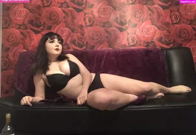 Dinosaurqueen OnlyFans Thumbnail #PG21XSoe8V