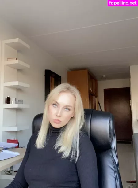 Dinulya OnlyFans Thumbnail #55weKOXxpi