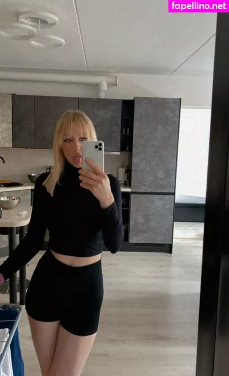 Dinulya OnlyFans Thumbnail #RTBdCGgJBU