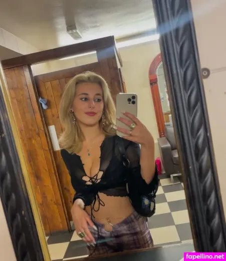 Dionne K OnlyFans Thumbnail #s4zsrqLLLi