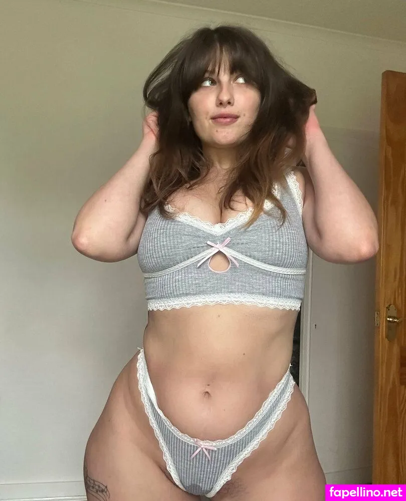 bossgirlxo, dirtylittlesecretttxo, nastynsweetxo, neleanorxo, queenofteasexo, sweetbutnastyxo Nude Leaked OnlyFans Photo #NMtpcHi1GO