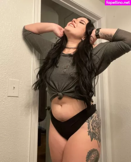 Disneyyrose13 OnlyFans Thumbnail #B9GxyG5Bqw