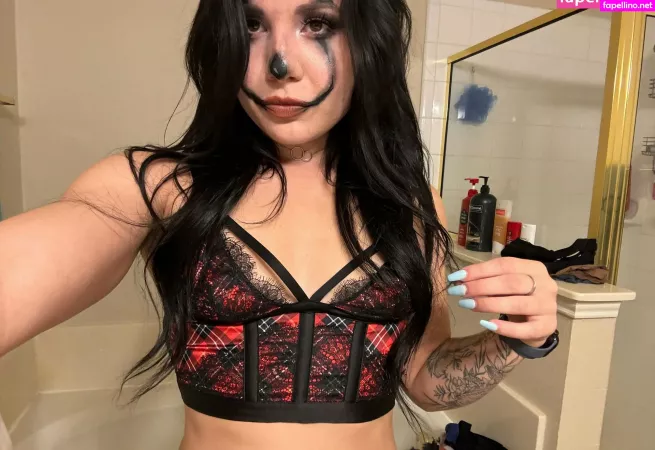 Disneyyrose13 OnlyFans Thumbnail #UQ9VbHHdUI