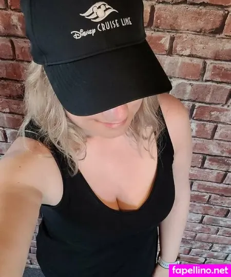 Diswife OnlyFans Thumbnail #MuI1OC2SOv