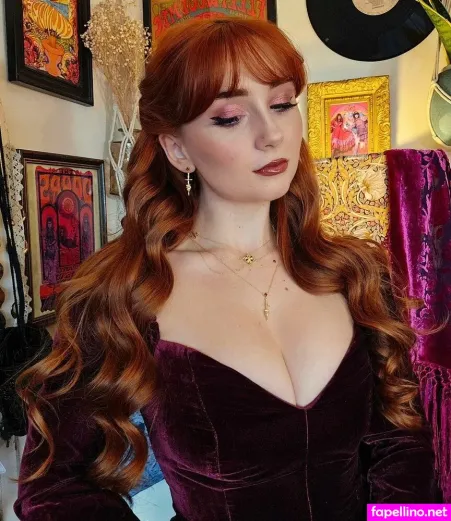 Ditsy Floral OnlyFans Thumbnail #KwUgOtOgCj