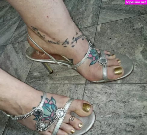 Ditteslegsandfeet OnlyFans Thumbnail #IIv39ZKW7z