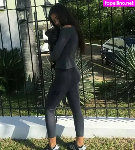 Diulya Oyarzabal OnlyFans Thumbnail #P21N9tyr1D