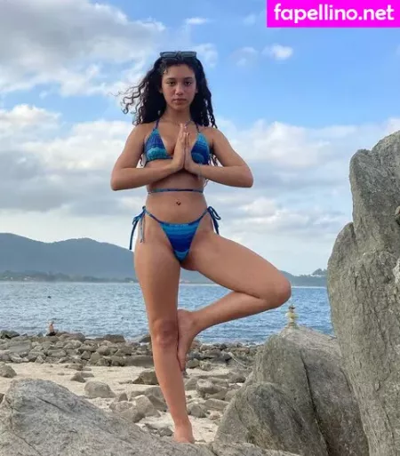 Diulya Oyarzabal OnlyFans Thumbnail #YOUFLYnhKT