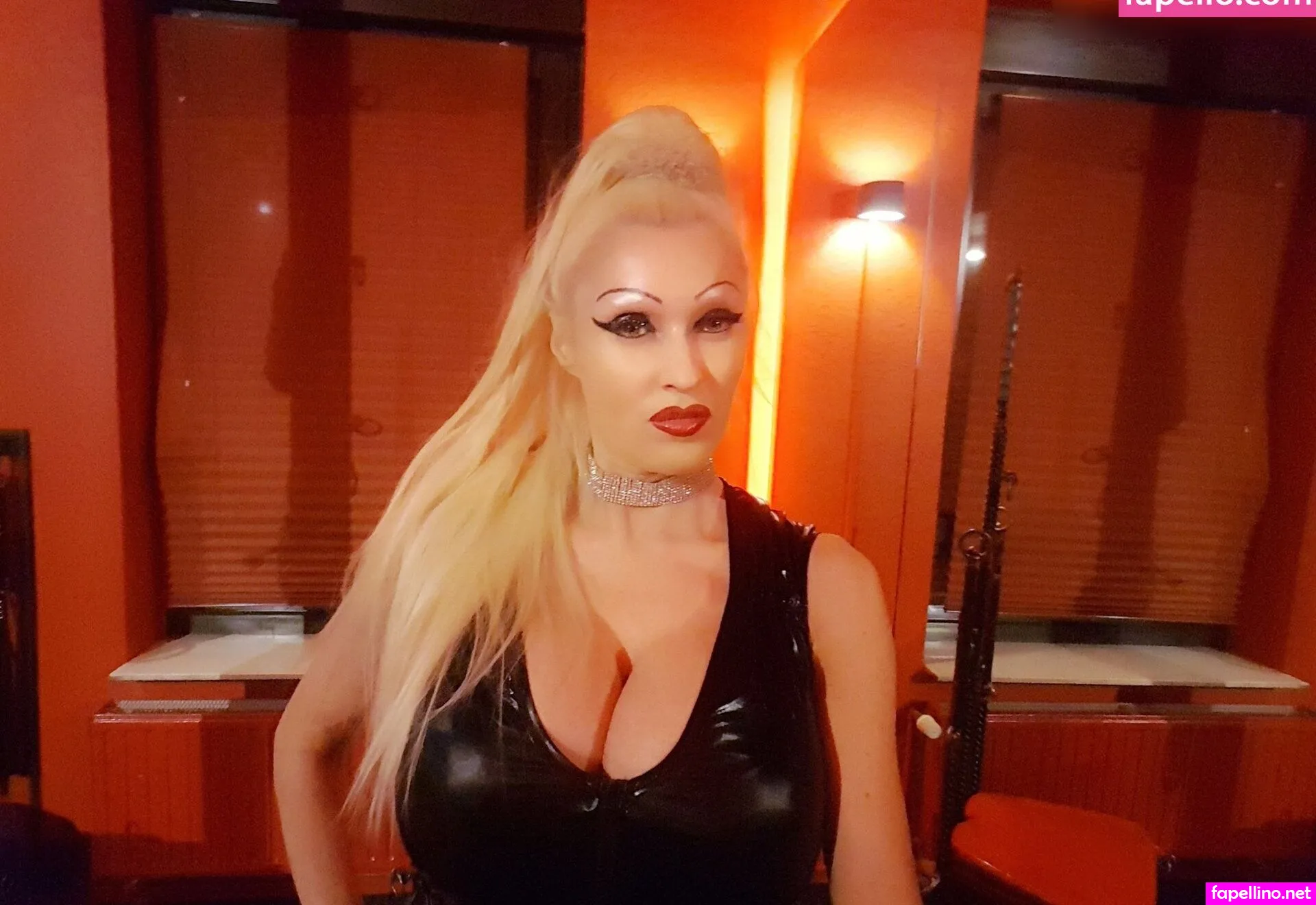 Diva Bizarre Nude Leaked OnlyFans Photo #9Up2T42BFN