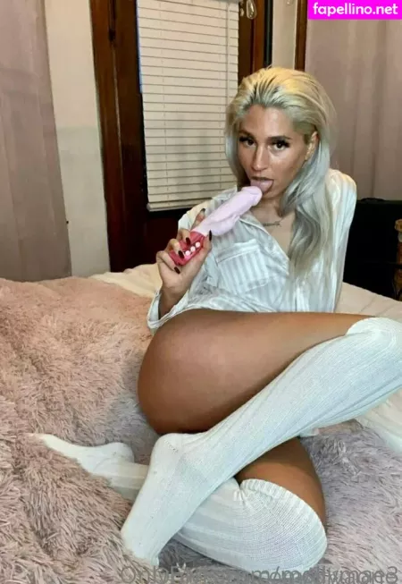 Divaone OnlyFans Thumbnail #0jD1jkBr02