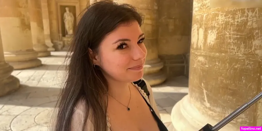 Divi OnlyFans Thumbnail #83XxteeBQK