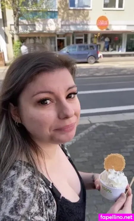 Divi OnlyFans Thumbnail #jgs2o5YyWX