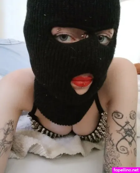 Divinabsurde OnlyFans Thumbnail #r3tlcuDXtR