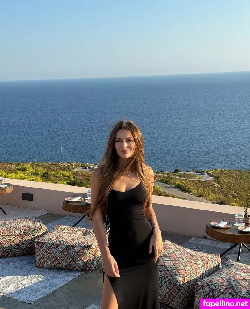 desireedevineofficial, divine.desiree Nude Leaked OnlyFans Photo #Ddz4NTIpyC