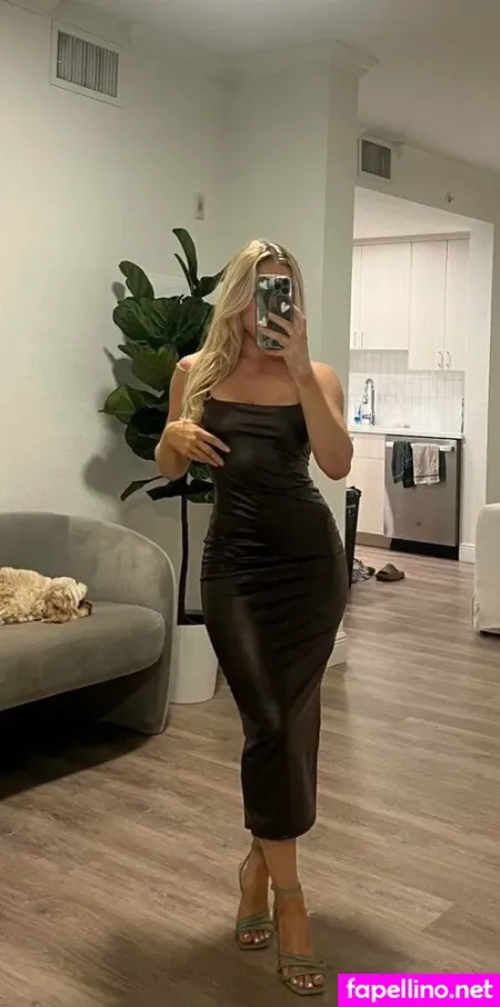 Divine Feline OnlyFans Thumbnail #YqK7aIQ5wx