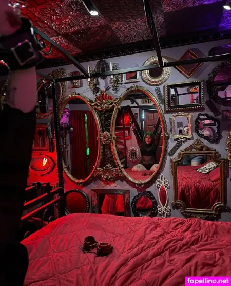 Divine Venus OnlyFans Thumbnail #yLg42UbwKv