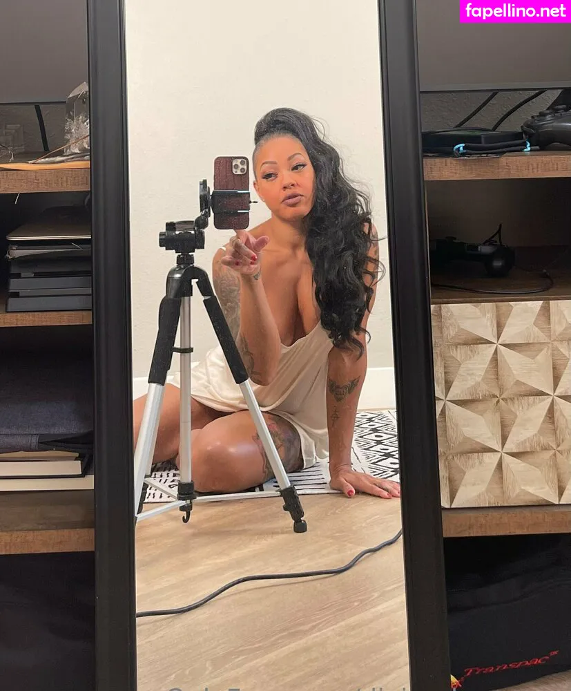 divine.deveraux, divinedeveraux Nude Leaked OnlyFans Photo #6hkinIAN4R