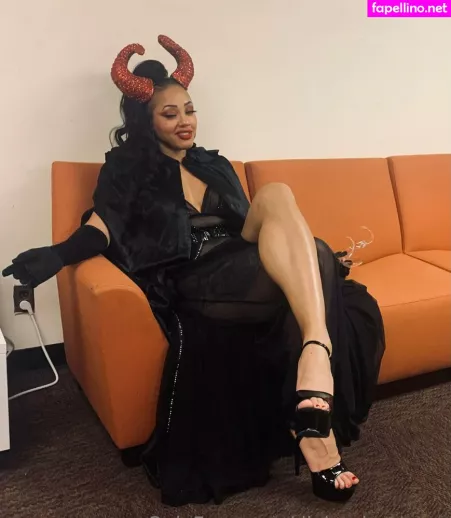 Divinedeveraux OnlyFans Thumbnail #OkqTdhpOC0