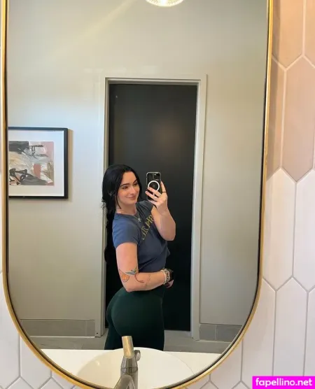 Divinehips Main Profile Photo