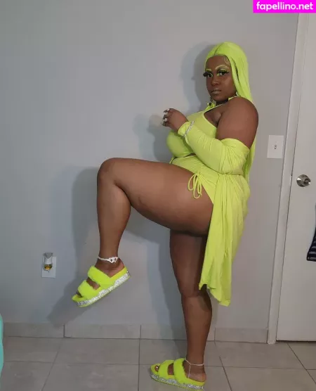Divinejinn OnlyFans Thumbnail #aUvgtRsA0j
