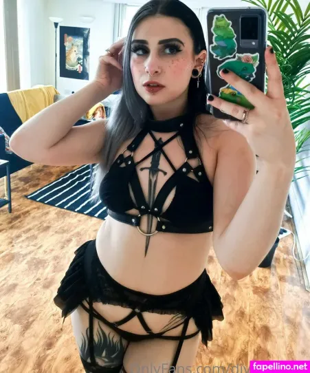 Divinelyfree OnlyFans Thumbnail #A0ruMg0LCc