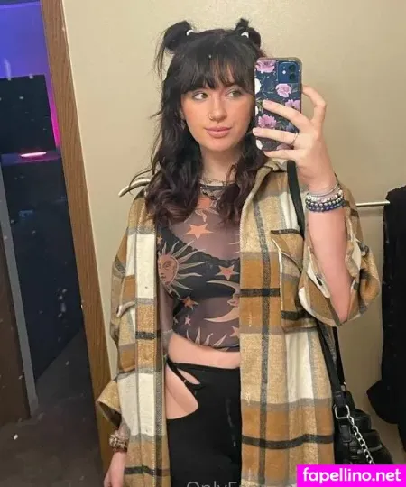 Divinelylillith OnlyFans Thumbnail #c1FyUNOLV1