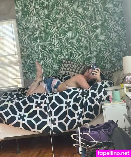 Divinelylillith OnlyFans Thumbnail #uoN9WwDQae