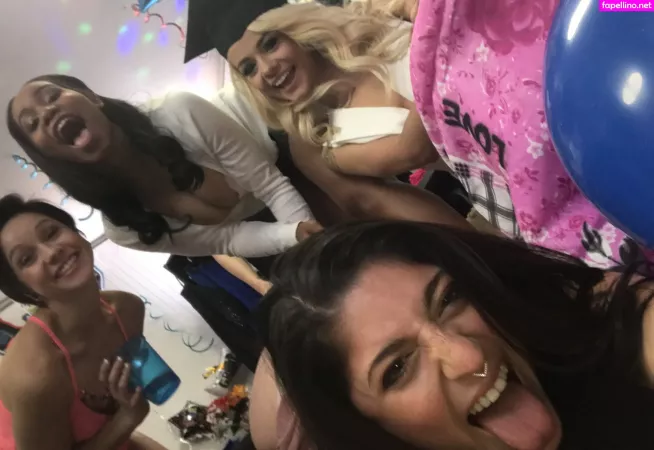 Divinevenusvixen OnlyFans Thumbnail #aufkqOK920