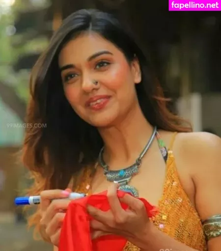 Divya Agarwal OnlyFans Thumbnail #wAM3xXAImD