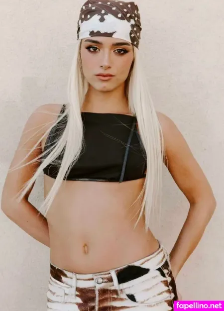 Dixie D Amelio 1 OnlyFans Thumbnail #0qDMjDVQse