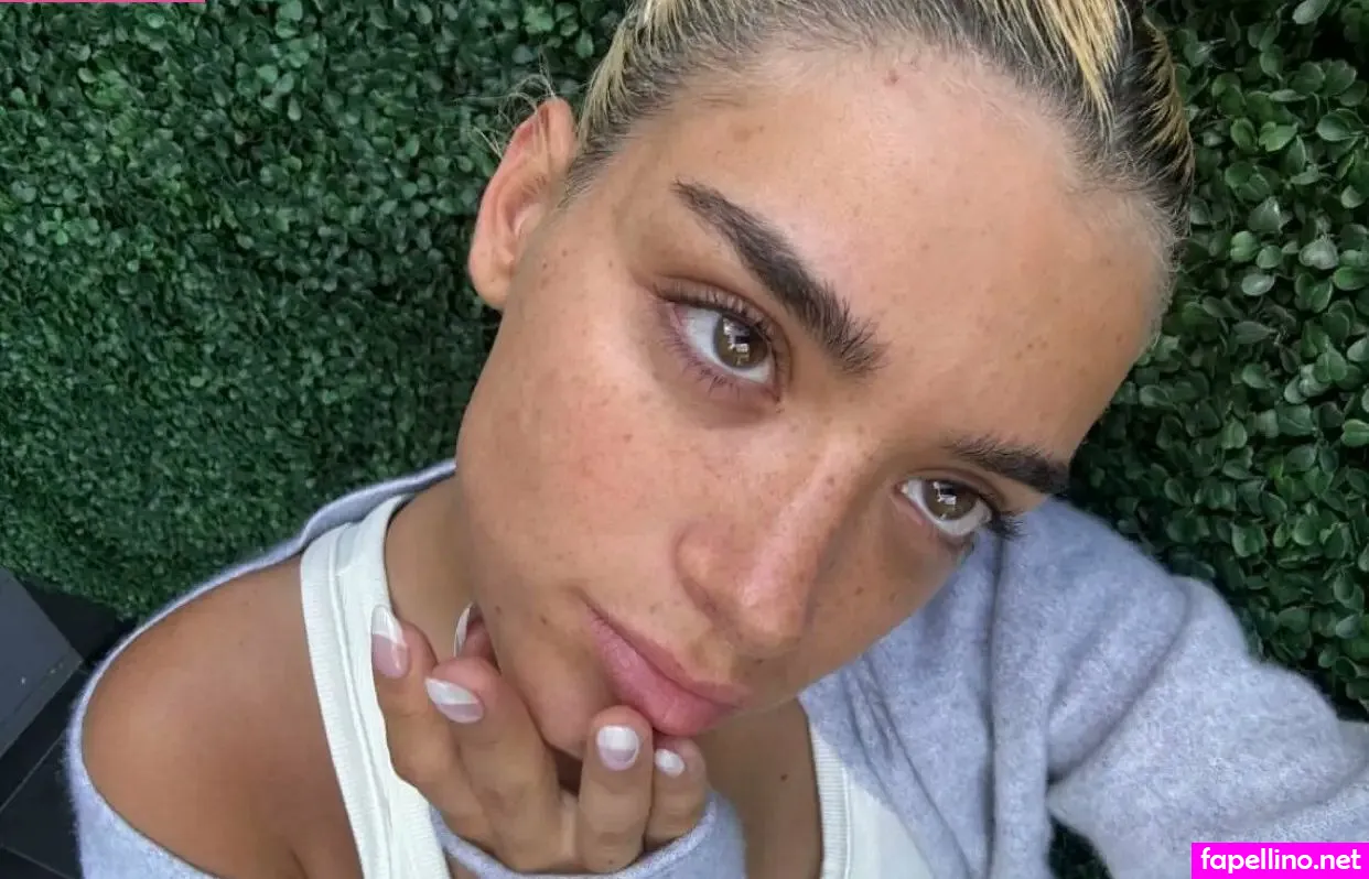 charliesdamelio, dixiedamelio Nude Leaked OnlyFans Photo #75FzFn1V9y