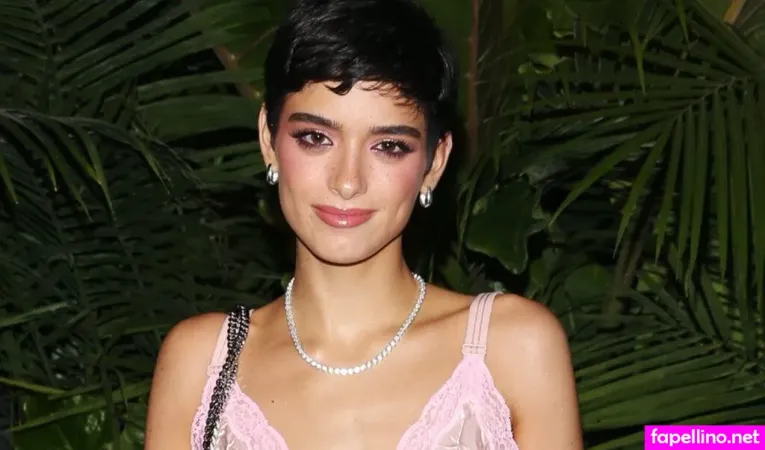 Dixiedamelio OnlyFans Thumbnail #hDtBtGIia2