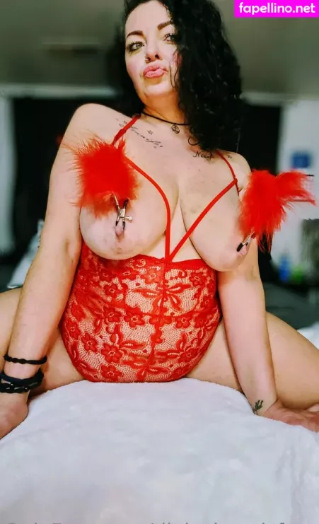 Dixiesjewelsfree OnlyFans Thumbnail #8NMeIBwUJn