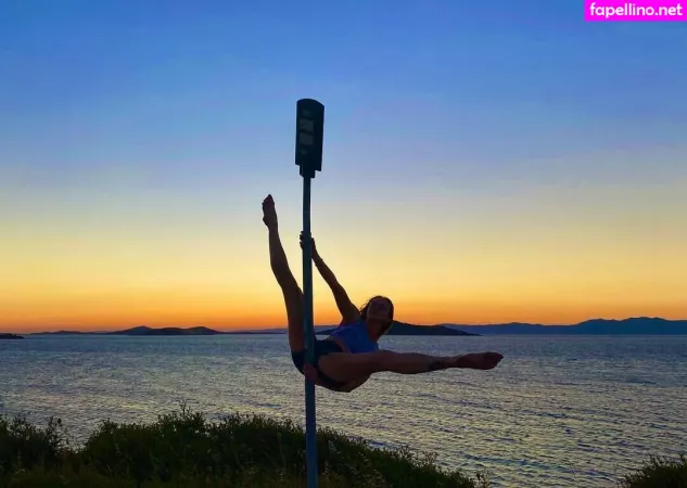 Dixowho OnlyFans Thumbnail #Pf9toOIZPC