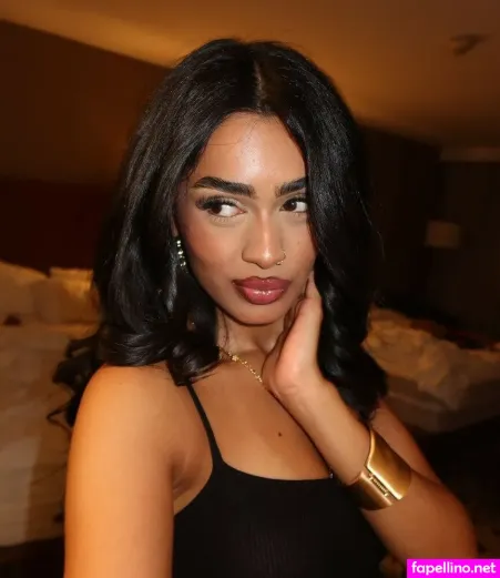 Diya Pandey OnlyFans Thumbnail #FQGxcuscvo