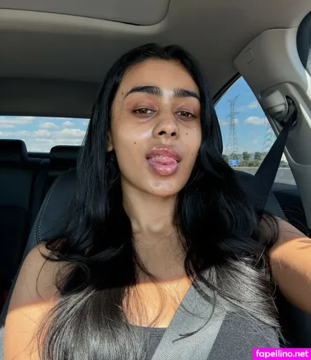 Diya Pandey Main Profile Photo