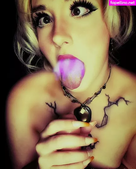 Dizzydolliefree OnlyFans Thumbnail #GiR0SI8ovG