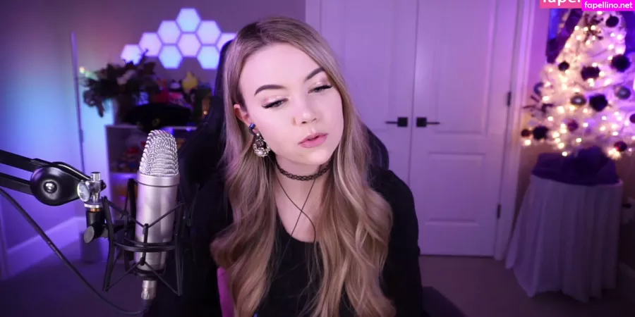 Dizzykitten OnlyFans Thumbnail #jtWeGM0K80