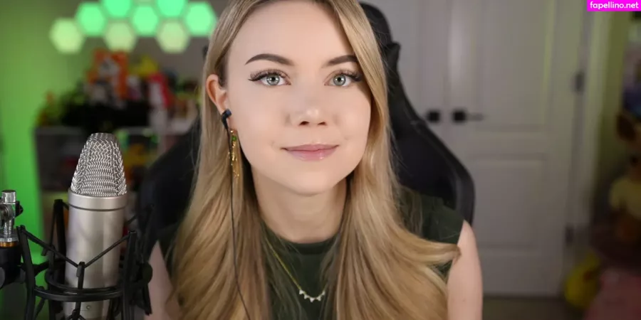 Dizzykitten OnlyFans Thumbnail #y74VnqMXYk