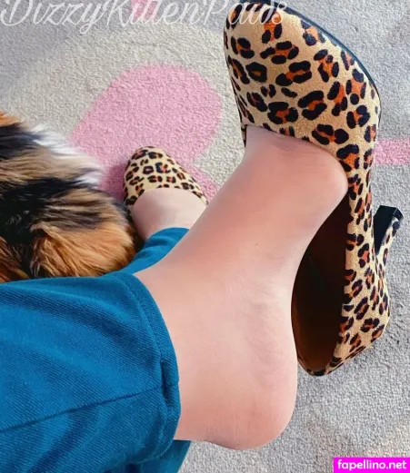 Dizzykittenpaws OnlyFans Thumbnail #4JvEhp6ebw