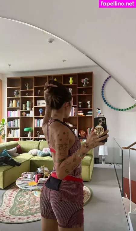 Dj Peggy Gou OnlyFans Thumbnail #2Vv6MFVwMT