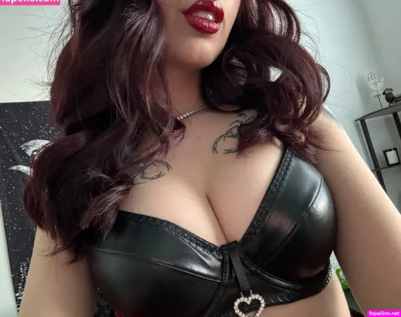 Djinnia Main Profile Photo