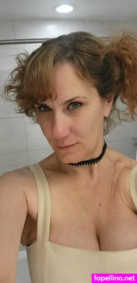 Docholliwood OnlyFans Thumbnail #2iBlyzycoY